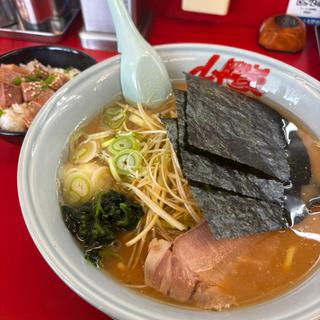 醤油ネギラーメン