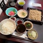 まぐろとろろ御膳(ふじ)