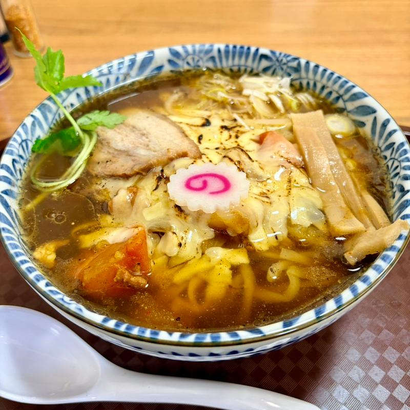 炙りチーズカレーらーめん大盛り(らーめん理庵)