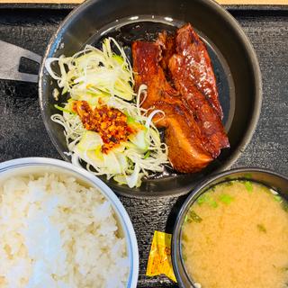 厚切り豚角煮定食