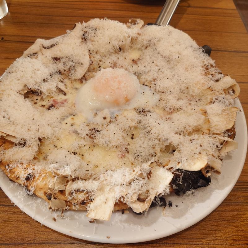 ビスマルク(PIZZERIA LEON)