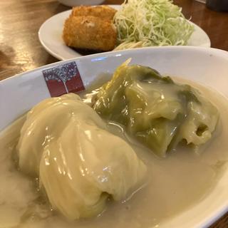 ロールキャベツシチュー2貫(洋食 アカシア 新宿本店)