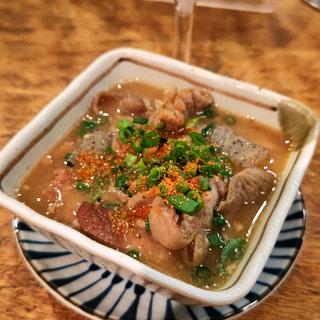 もつ煮込み(小)(さんだーす ちぇるる野毛店)