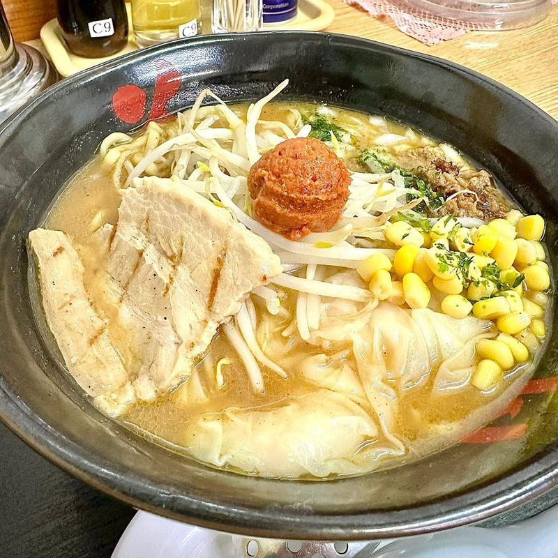 濃厚辛みそ海老ワンタンメン(花鳥風月 酒田本店)