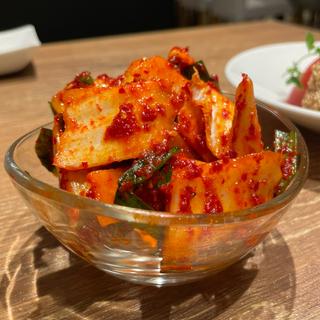 生キムチ(黒毛和牛とホルモン 焼肉 Meet to Meat IKEBUKURO)