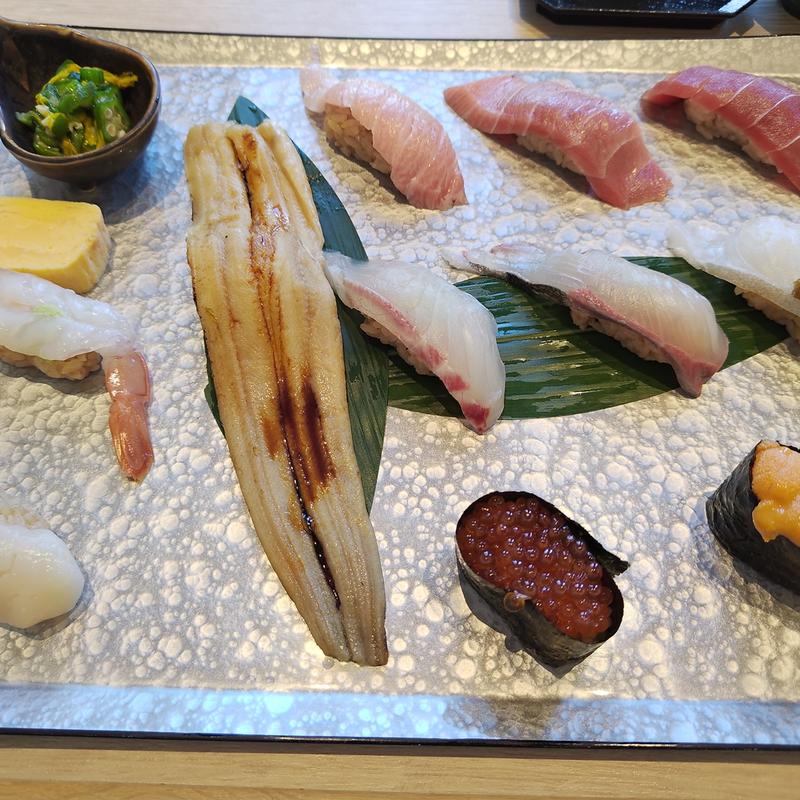 (超速鮮魚寿司 羽田市場 阪神梅田店)