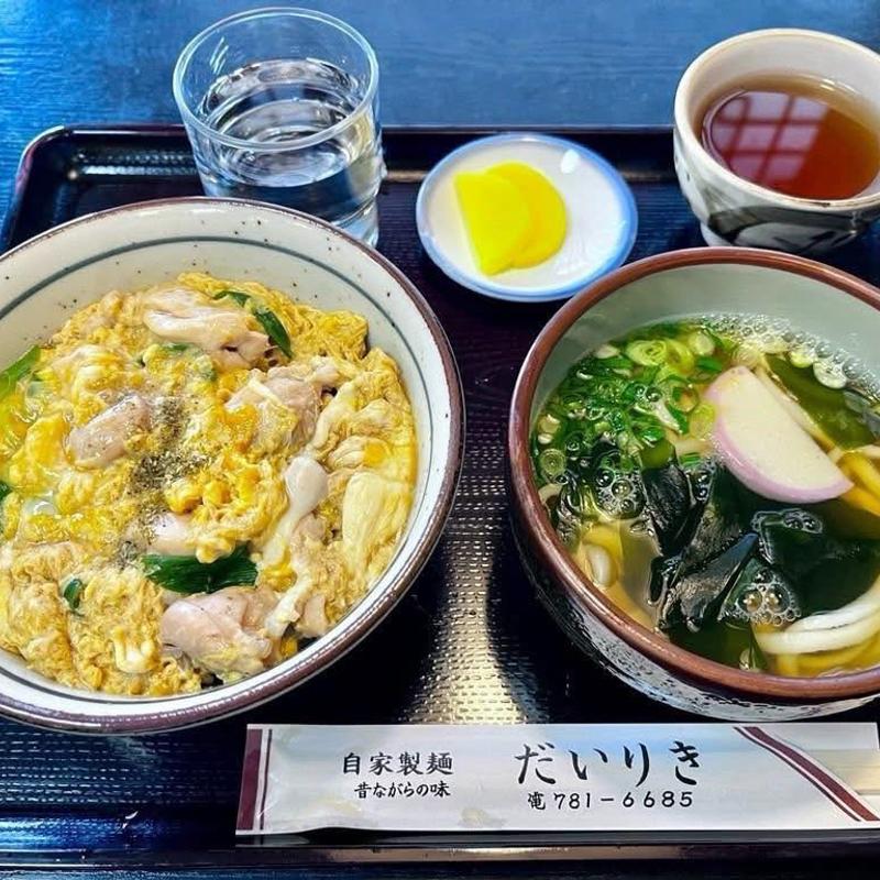 親子丼 ミニうどん(大力餅)