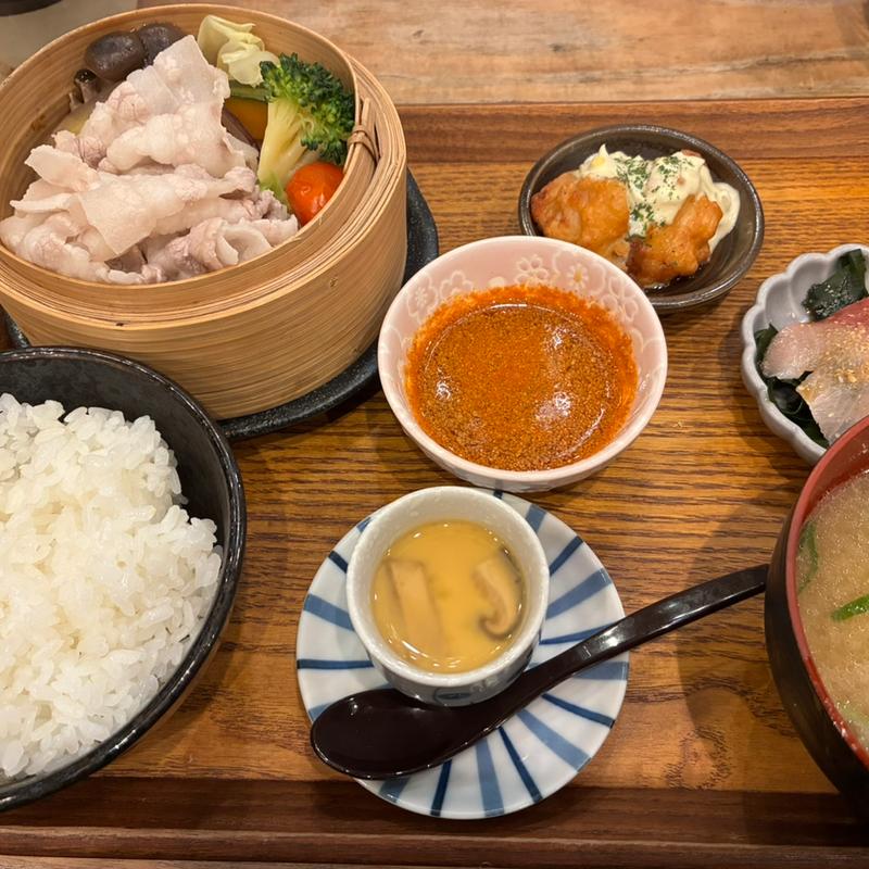 蒸籠蒸し定食(ブランニュー酒場カツオとさくら)