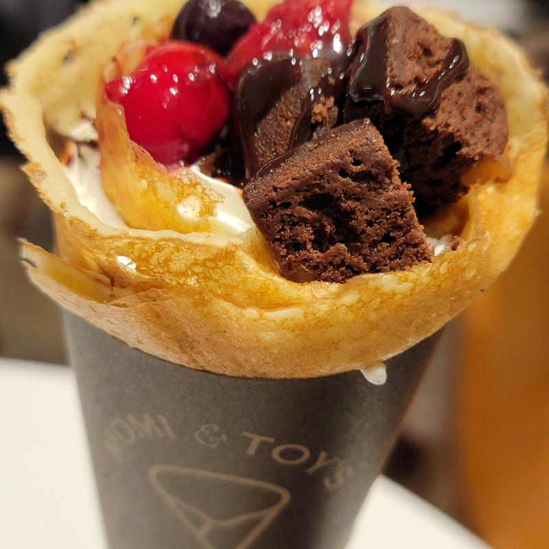 ベリーチョコブラウニーホイップ(MOMI&TOY'S 浦和パルコ店)