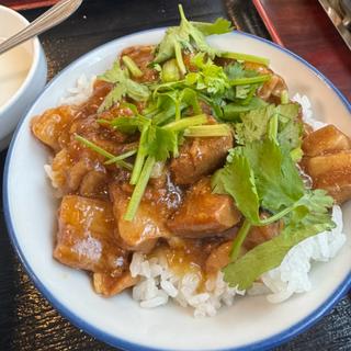 海老ワンタン麺と魯肉飯(台湾料理 圓山 上野店)