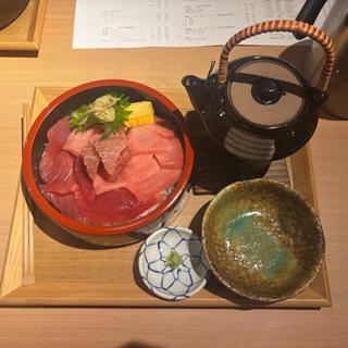 まぐろ丼