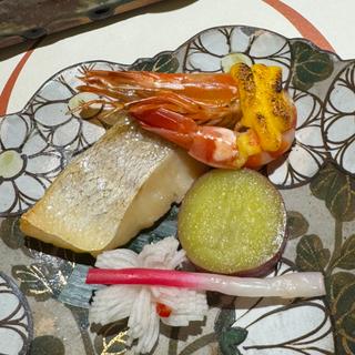 焼き物 甘鯛味噌幽庵焼き 海老黄身焼き 菊かぶら 九十蜜煮(ことひら温泉 御宿 敷島館)