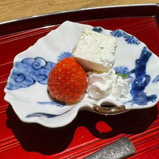 苺 チーズケーキ(ことひら温泉 御宿 敷島館)