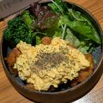 焼き鳥屋のチキン南蛮(炭火晩酌屋 煙 門前仲町)