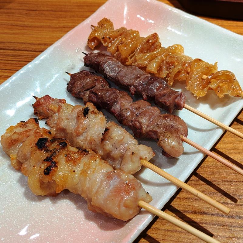 おまかせ盛り合わせ5本(炭火晩酌屋 煙 門前仲町)