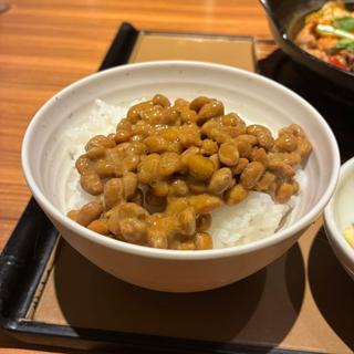 麻辣火鍋定食 唐揚げ付き