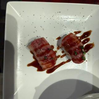 A4牛肉炙り寿司(肉バル アモーレ 新宿店)