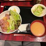 ローストビーフ丼