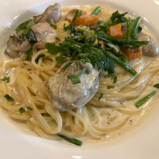 かきとほうれん草のパスタ(オステリア チ ヴェディアーモ)