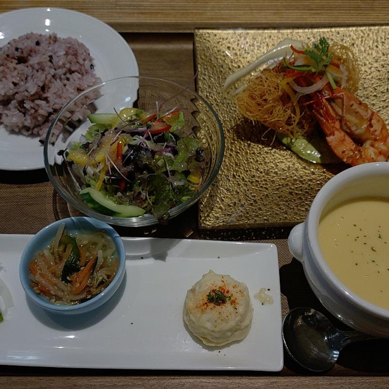 霧の蔵ランチ(焼酎の里 霧島ファクトリーガーデン レストラン（霧島酒造直営）)