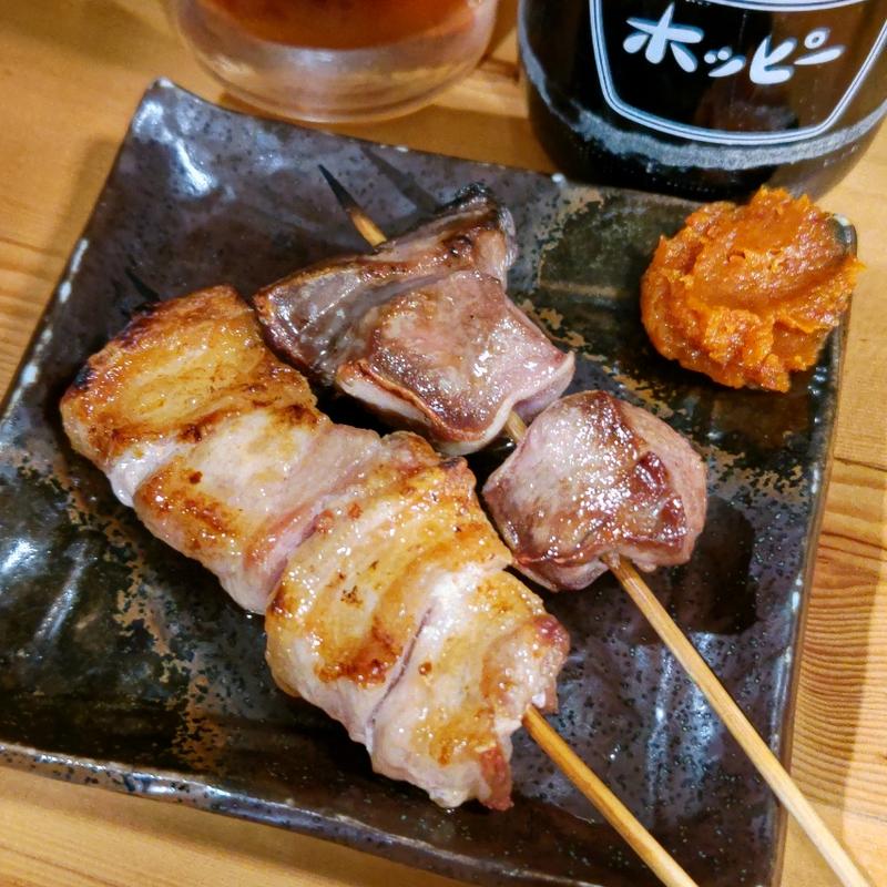 バラ串・タン串(大衆酒場 BEETLE 野毛)