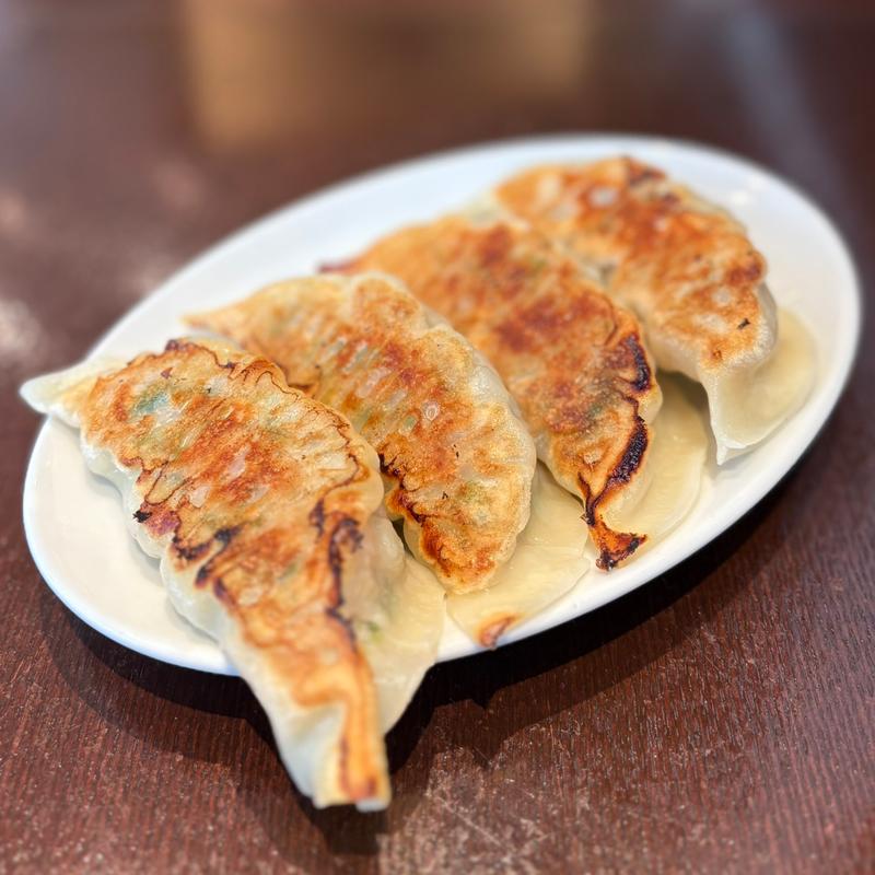 肥肥餃子(チャイニーズ青菜 丸の内ブリックスクエア店)