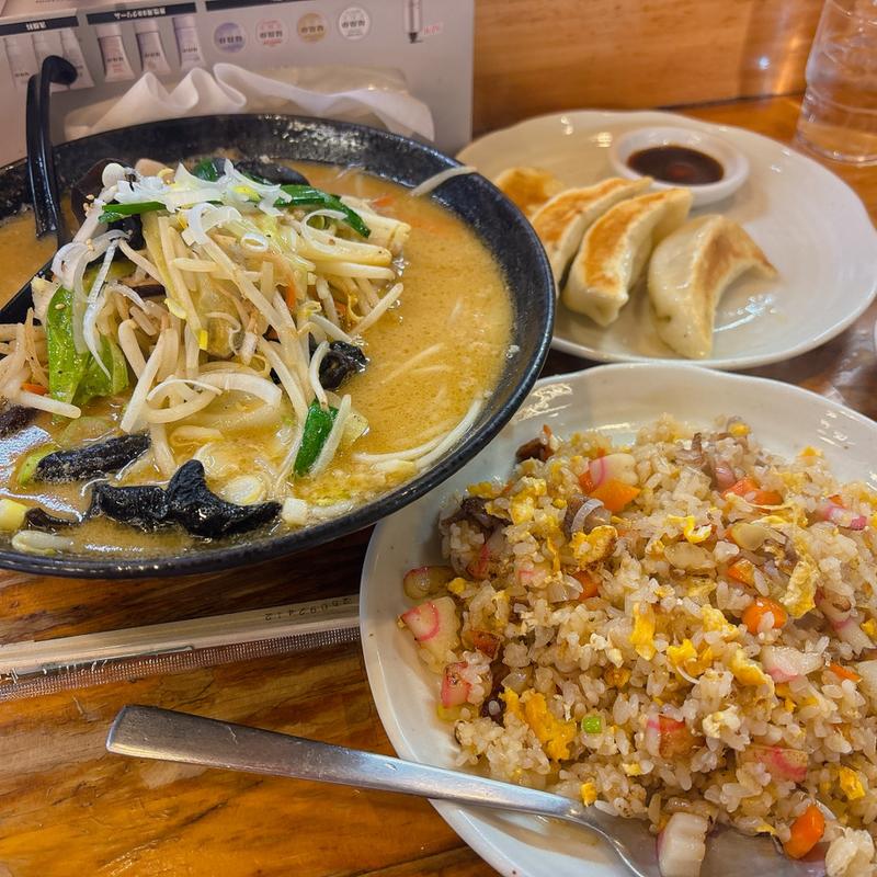 チャーハンセット（蝦夷ラーメン）(二代目蝦夷 )