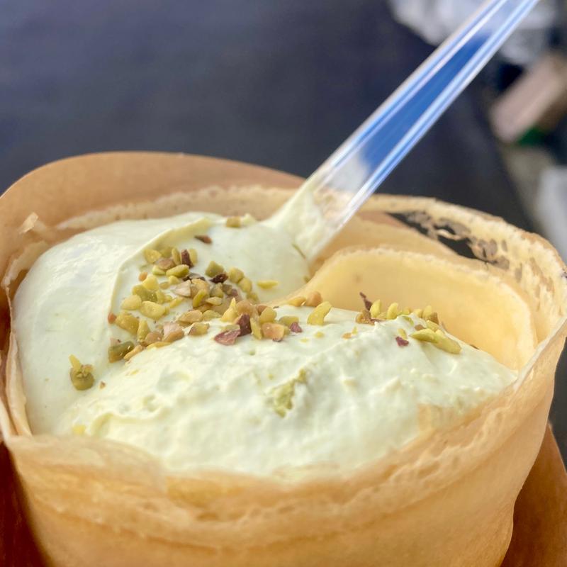 ピスタチオクリームクレープ(クレープとお菓子えんどう)