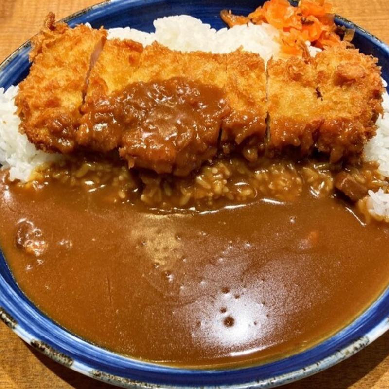 カツカレー(黒ブタかつれつ 大正亭)