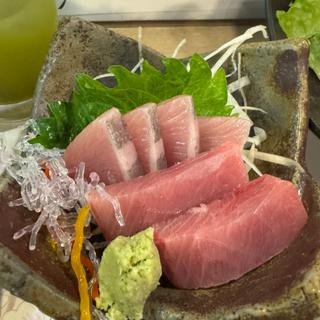 氷見のブリの刺身(司 )