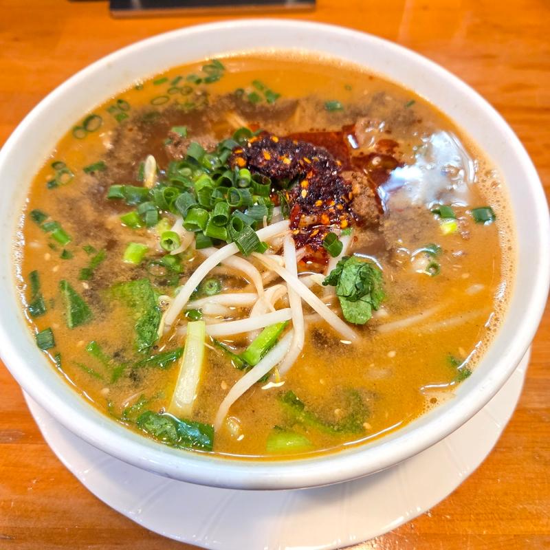 担々麺(ウェイハイキッチン)