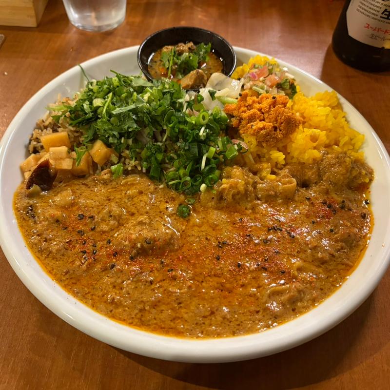 (スパイスカレー キテレツ)