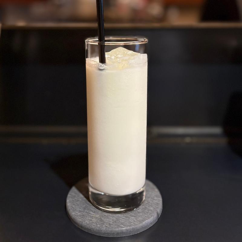 カルダモンラッシー(創作カレー MANOS)