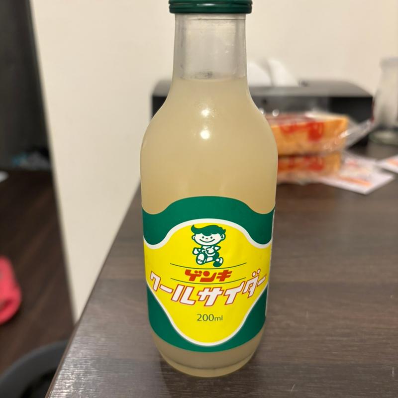 ゲンキサイダー(石垣島の牛乳屋さんのお店 ゲンキみるく)