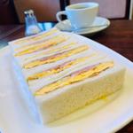 ベーコンエッグサンド