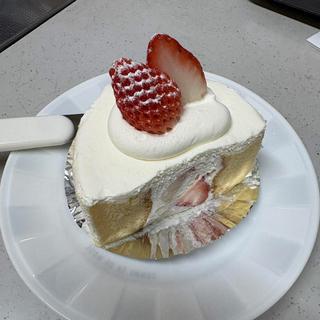 スフレイチゴショートケーキ