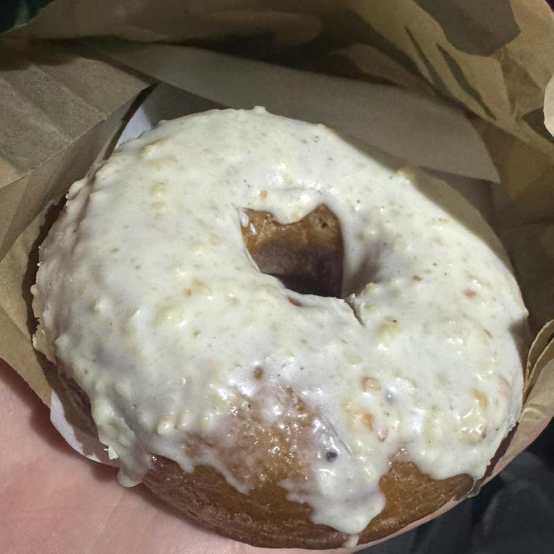 ホワイトチョコマカダミアドーナ ツ(スターバックスコーヒー 明石魚住店)