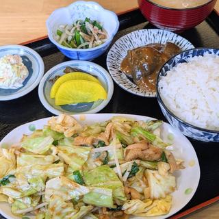 ホルモン定食(ちんめん)
