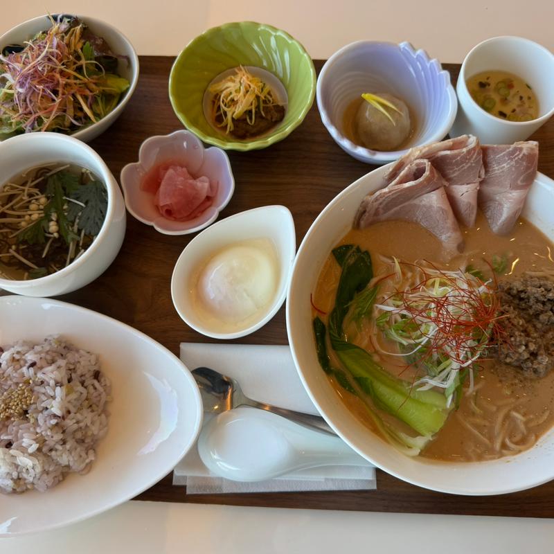 黒酢ランチコース（自家製黒豚ハム黒酢担々麺）(黒酢レストラン「黒酢本舗　桷志田」)