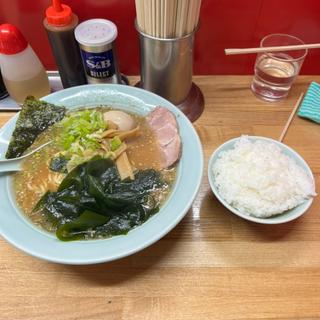 味噌ラーメン　半ライス