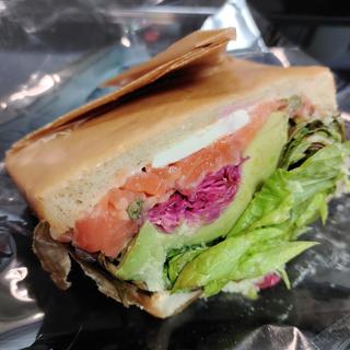 アボカドサーモンサンド(Spread)