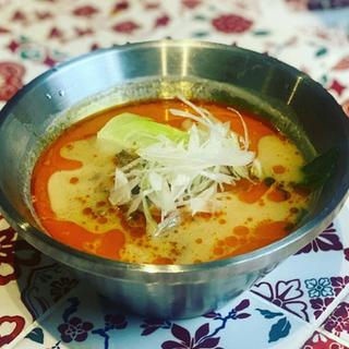 奥川式担々麺(台湾酒場イェスタデイ)