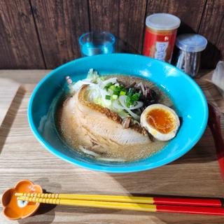 うま塩ラーメン(沖縄ラーメン いっと)