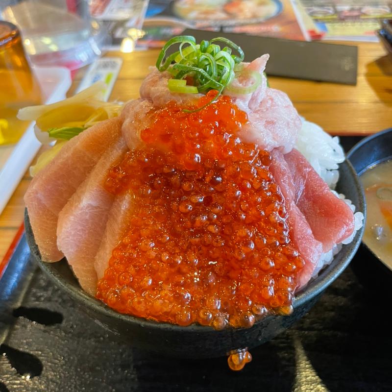 昼得丼 ドカ盛り店長(横濱魚萬 ＪＲ川崎東口駅前店)