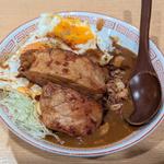 チャーシューエッグ乗せ牛すじカレー(Heart Restaurant 安ざわ家 練馬店)