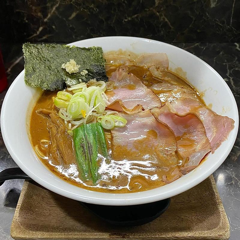 濃厚白湯魚介らーめん 麺200g(群青 )