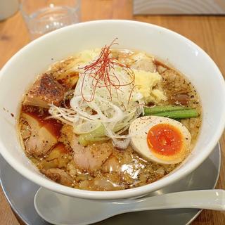 背脂生姜醤油ラーメン(麺創房LEO )