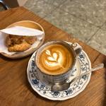 ホットラテ(moose coffee)