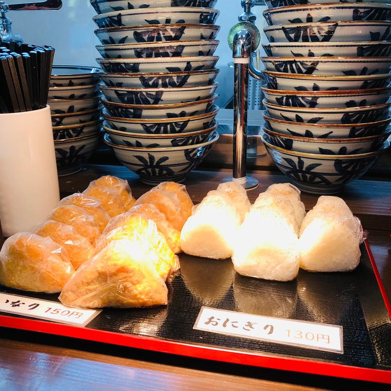 いなり+塩むすび(ひゃくたま屋製麺所)