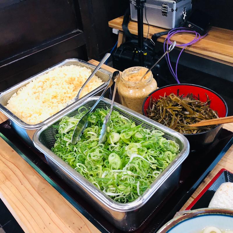 セルフサービスの薬味(ひゃくたま屋製麺所)